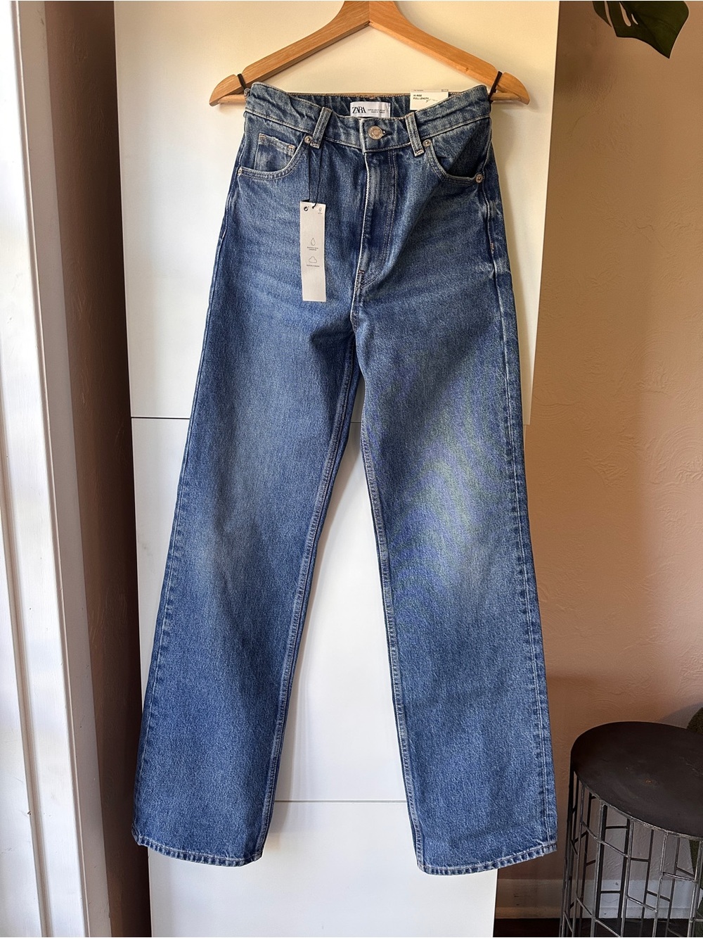 Zara Straight-Leg Jeans in Medium Blue Wash